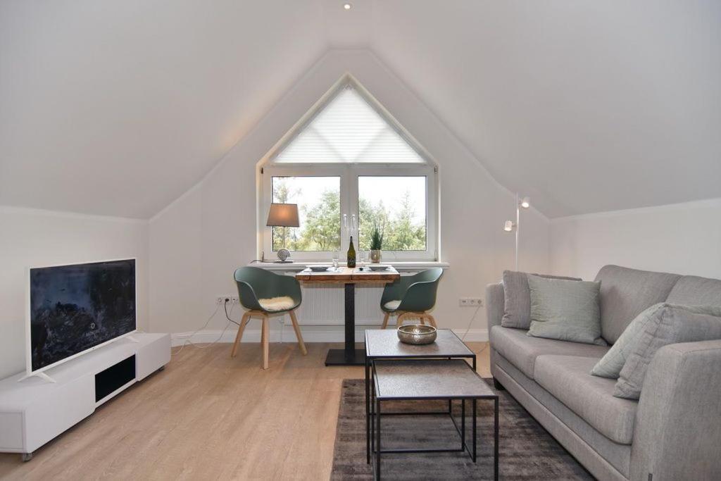 Luv & Lee, Whg 11a Westerland